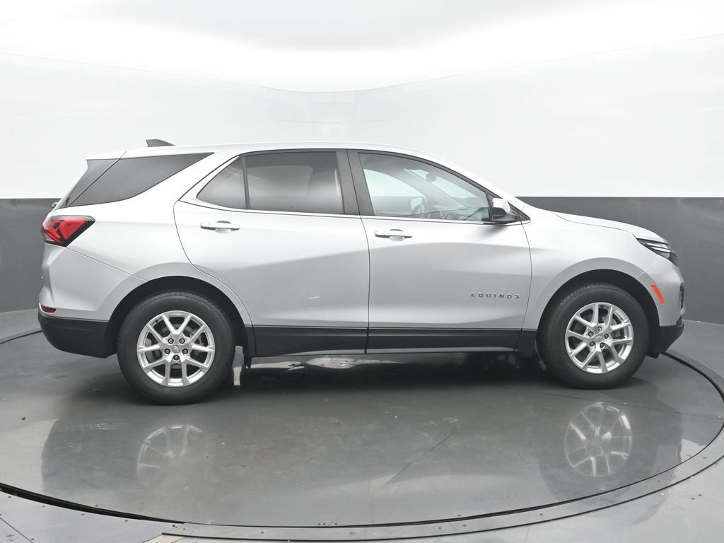 Used 2022 Chevrolet Equinox LT AWD/4WD image 6