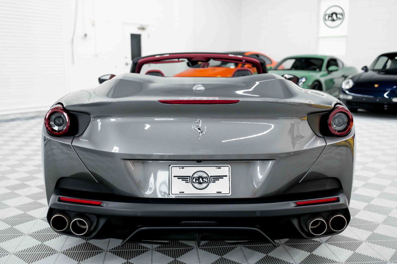 Used 2020 Ferrari Portofino RWD image 17