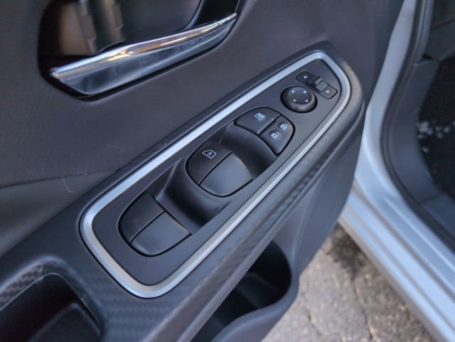 New 2025 Nissan Versa SR w/ Trunk Package image 16