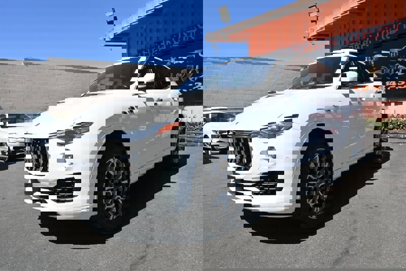 Used 2020 Maserati Levante S image 6