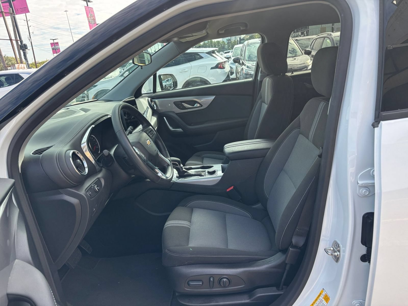 Used 2026 Chevrolet Blazer LT FWD image 28