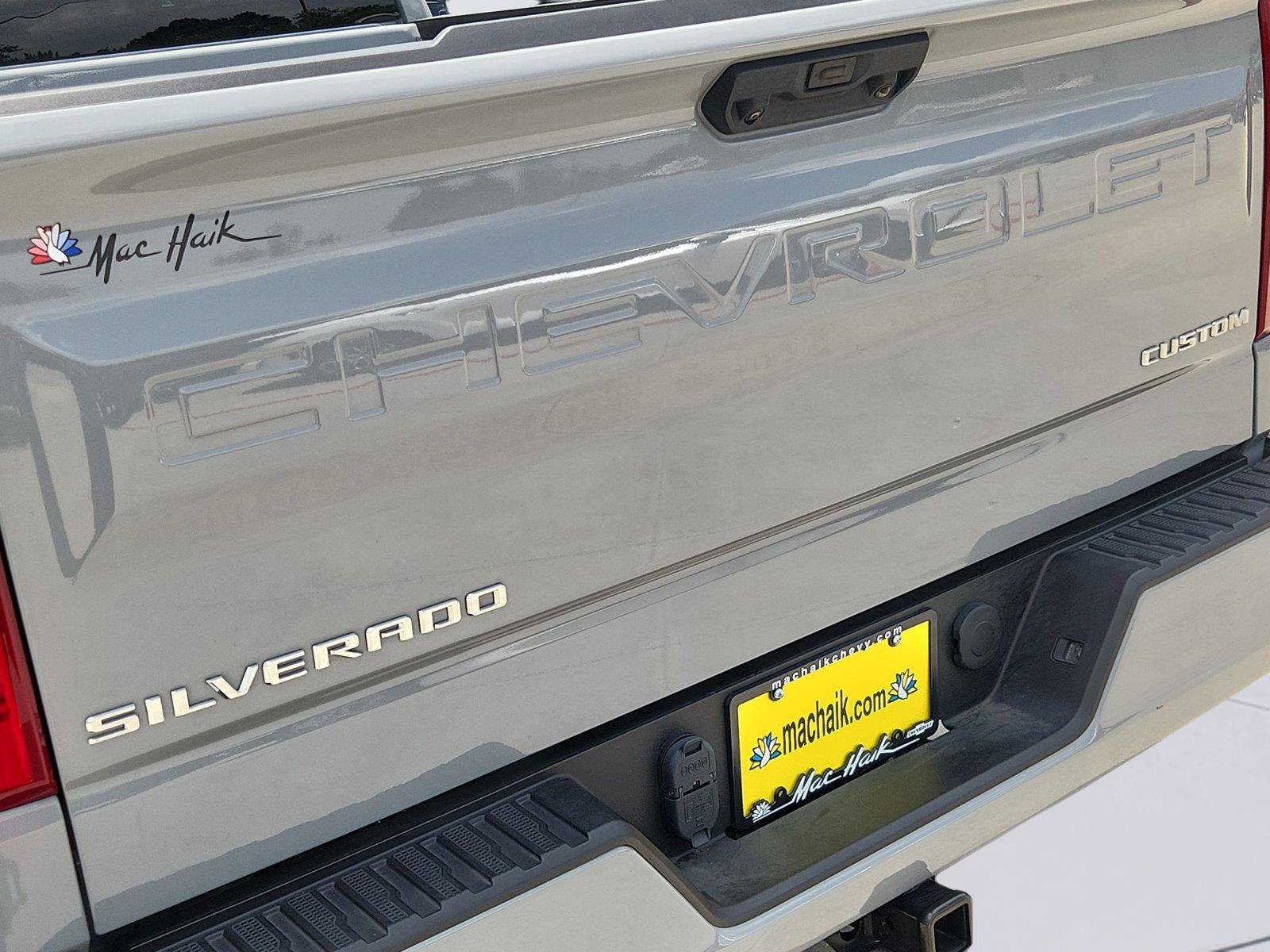 Used 2025 Chevrolet Silverado 1500 Custom RWD image 29