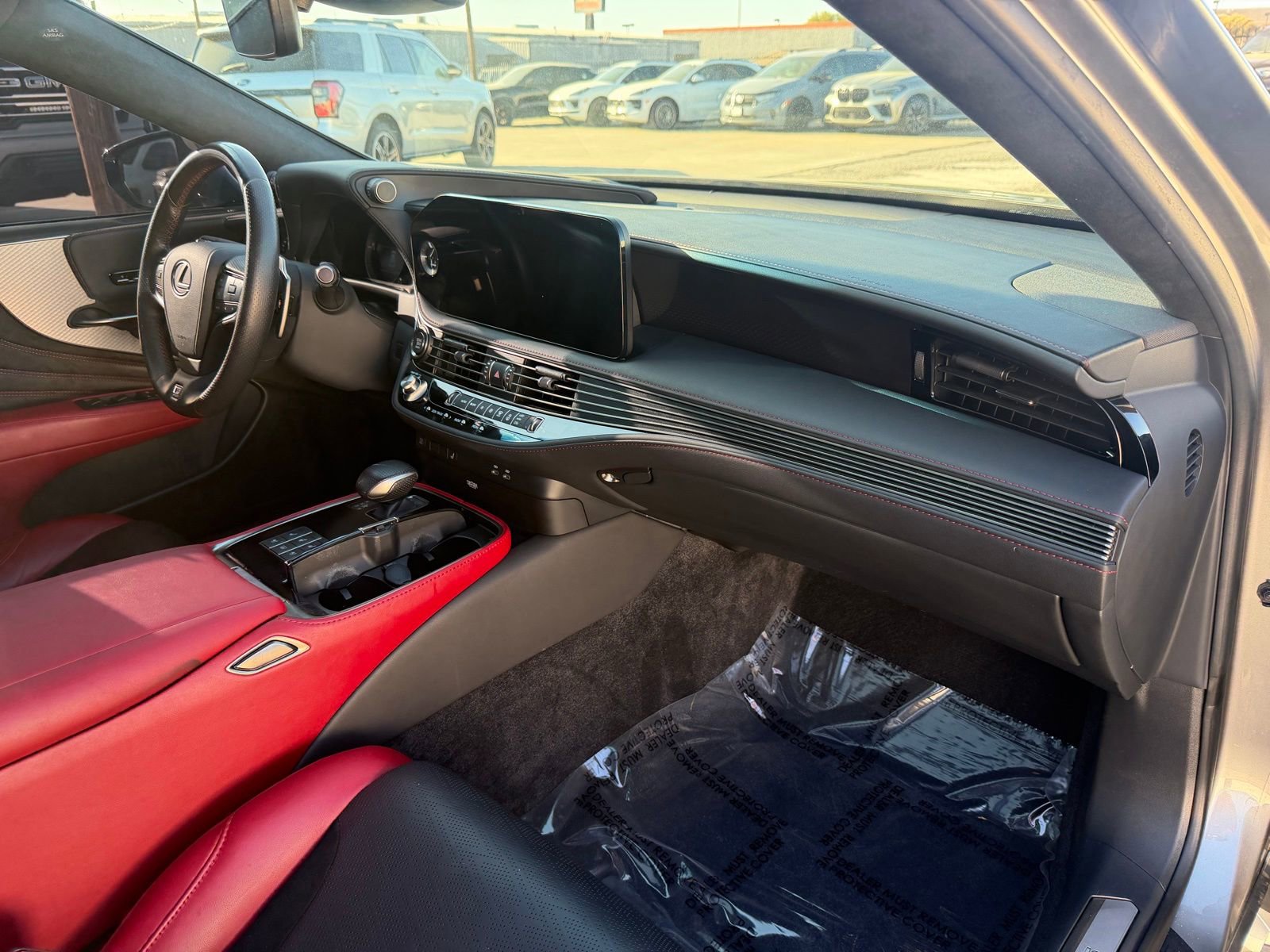 Used 2023 Lexus LS 500 F Sport w/ Accessory Package (Z2) image 18