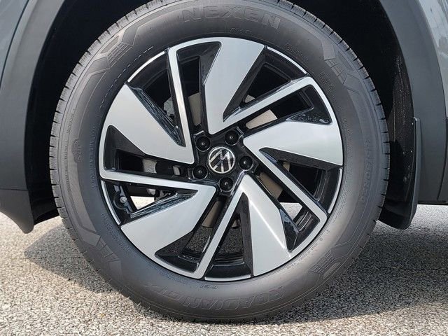 New 2026 Volkswagen Atlas SE image 11