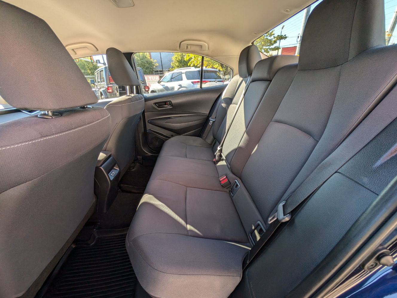 Used 2023 Toyota Corolla LE FWD image 17