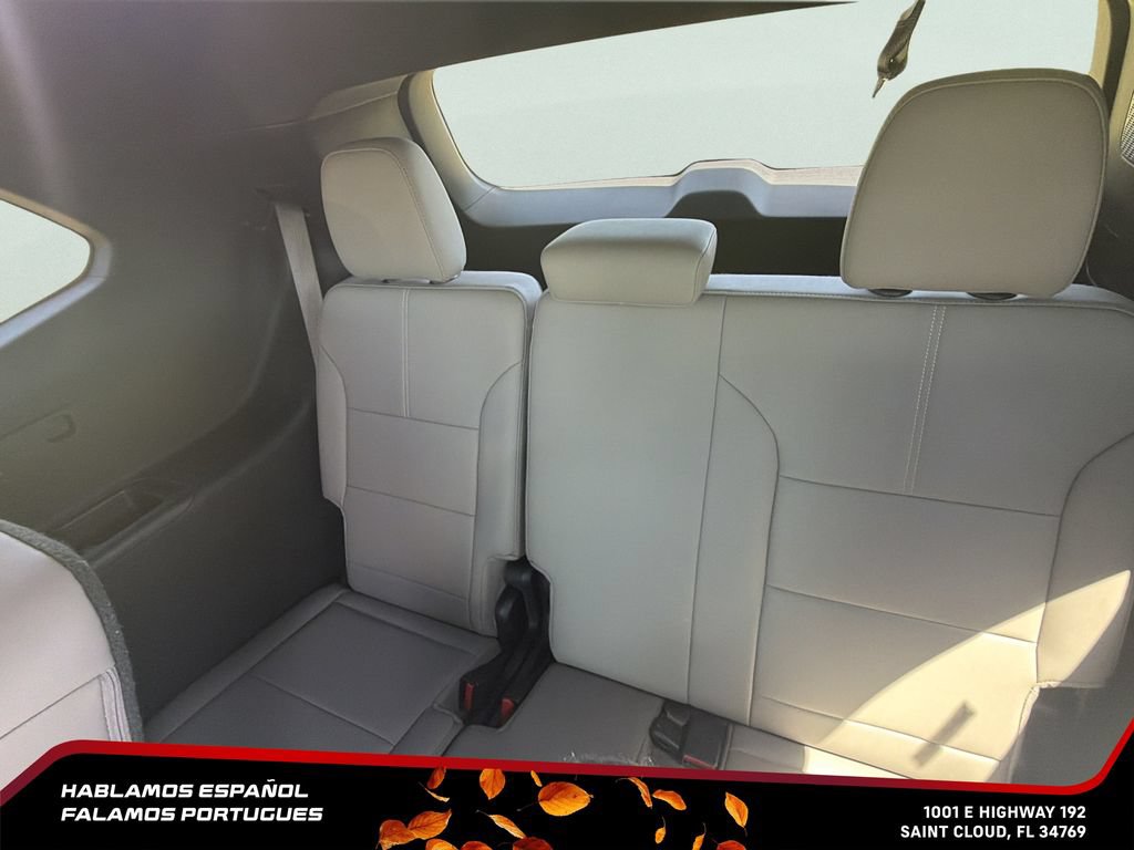 Certified 2026 GMC Acadia Elevation w/ Elevation Premium Package FWD image 28