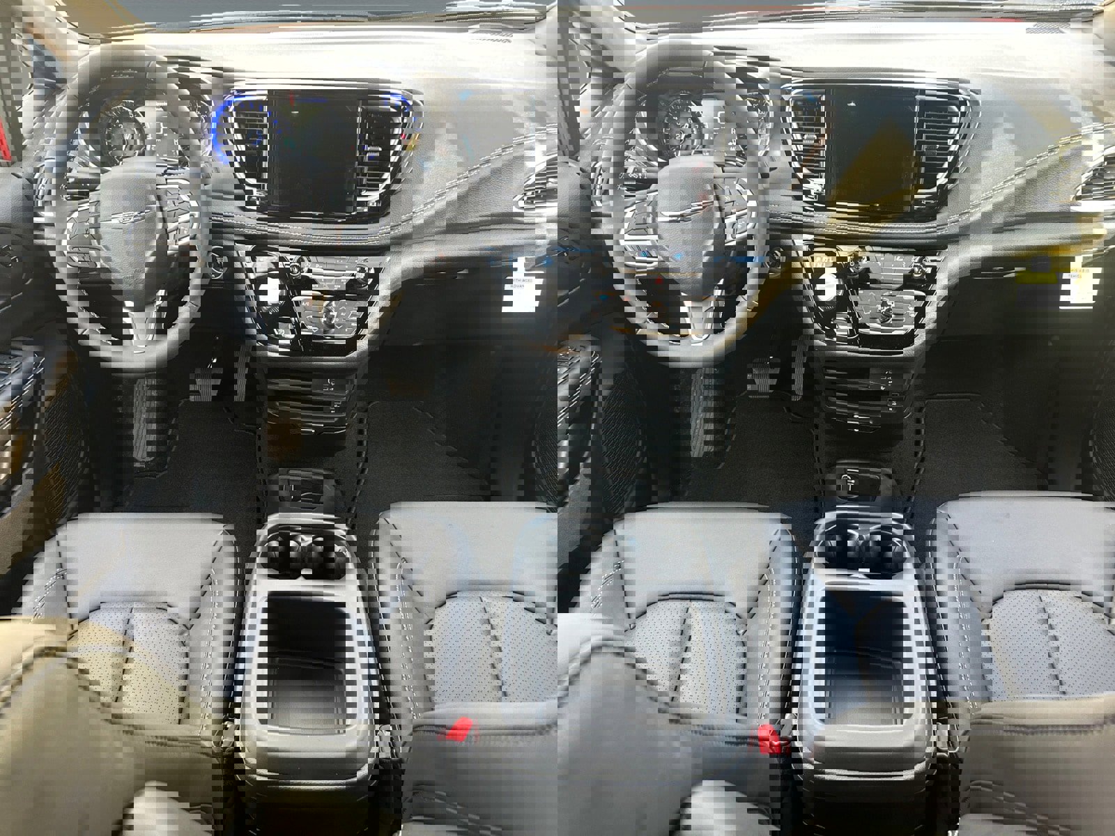 New 2026 Chrysler Pacifica Select image 10