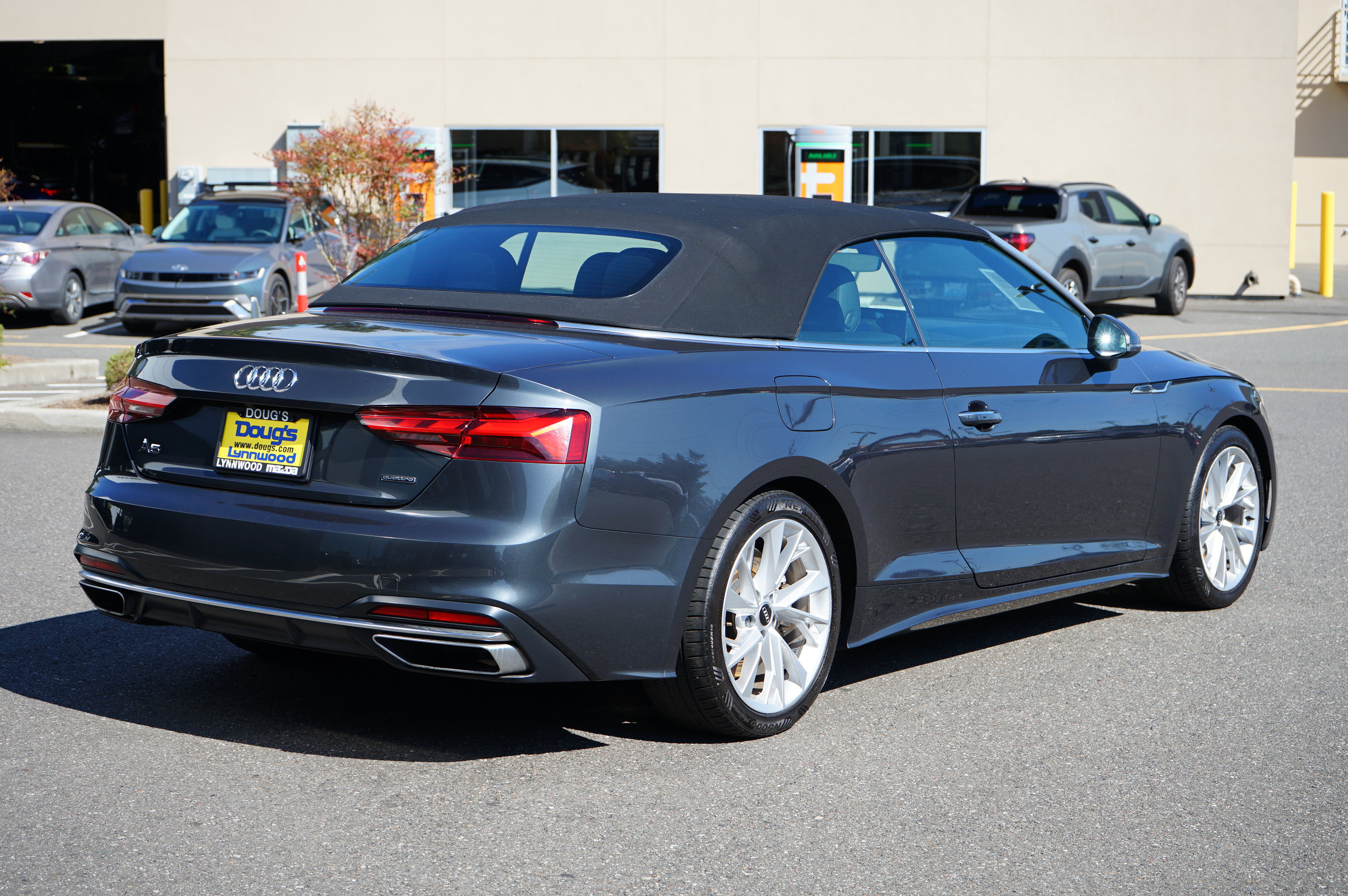 Used 2022 Audi A5 2.0T Premium image 3