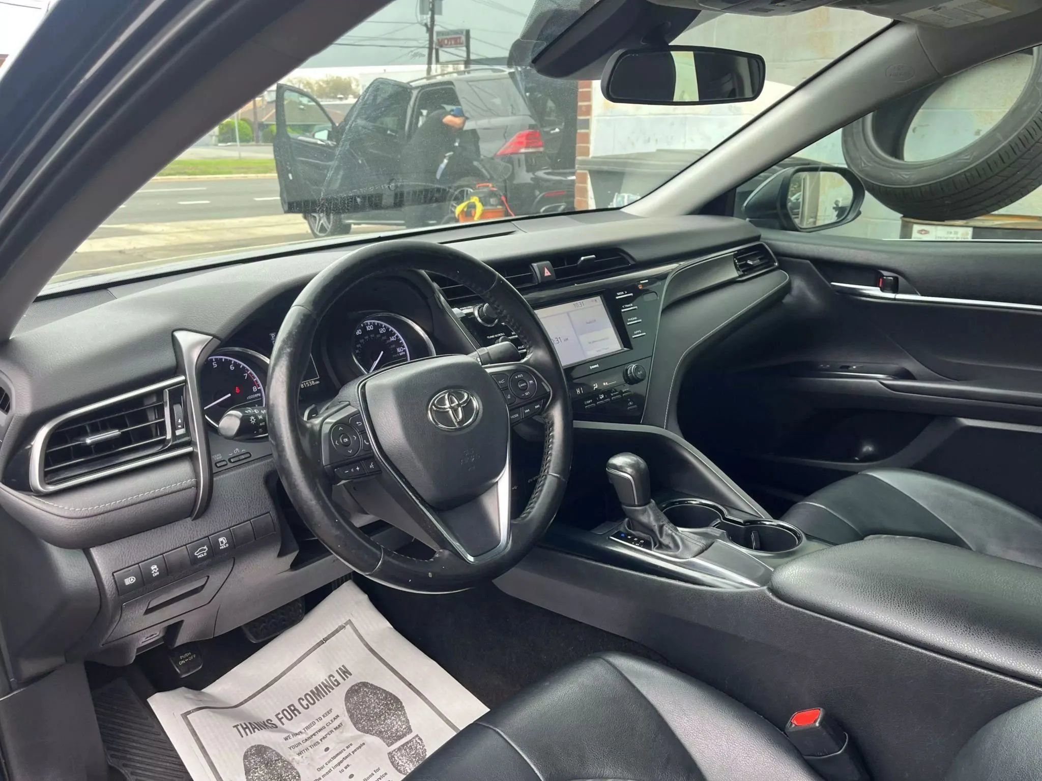 Used 2020 Toyota Camry SE FWD image 18