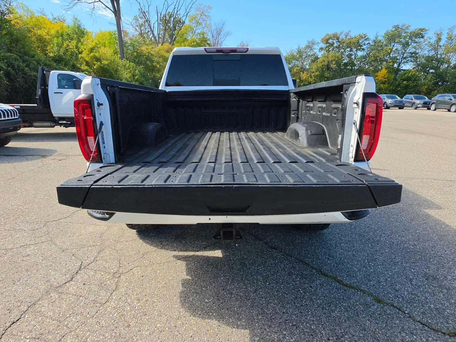 Used 2022 GMC Sierra 2500 Denali w/ Denali Ultimate Package AWD/4WD image 9