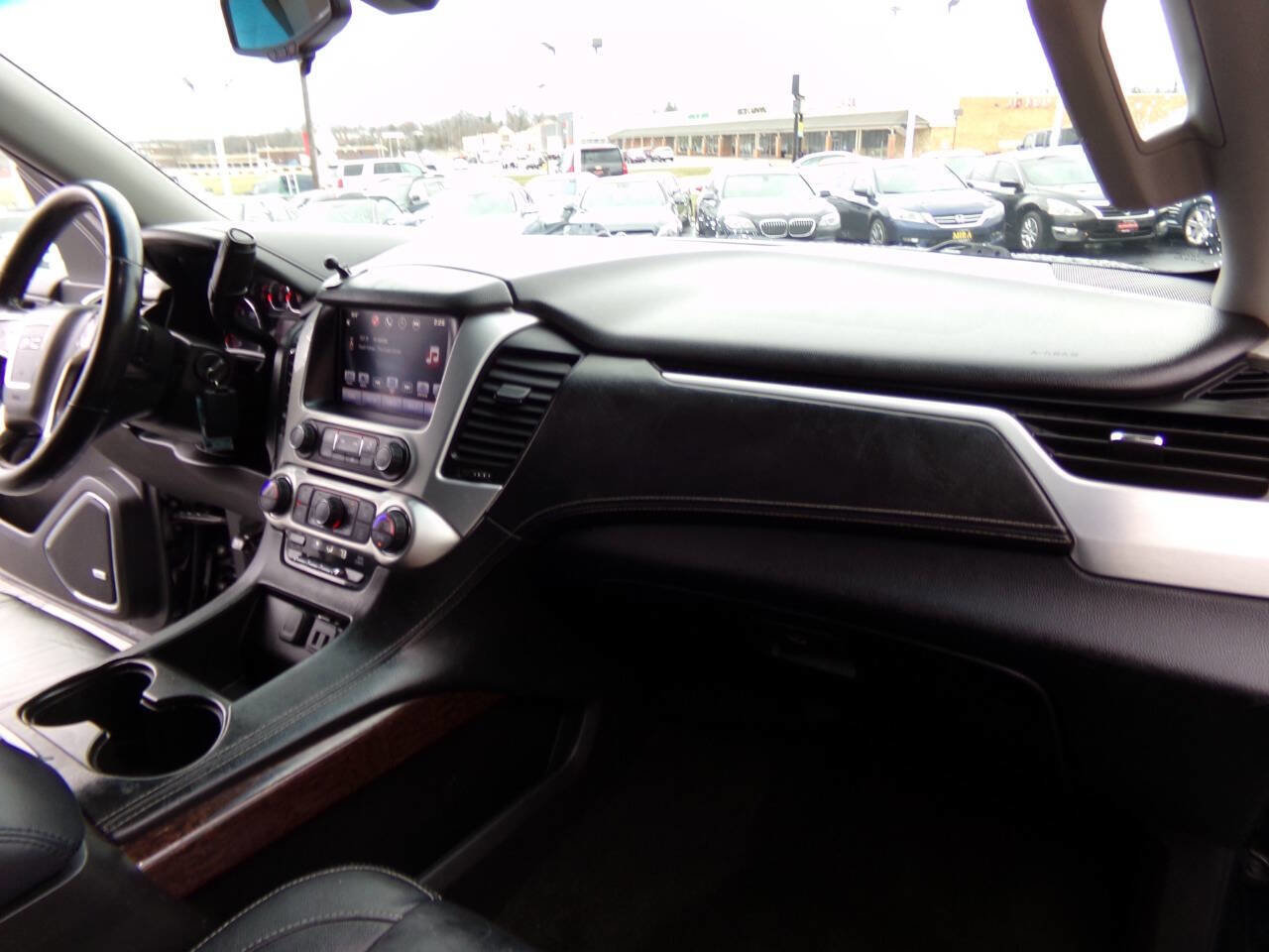 Used 2016 GMC Yukon XL SLE image 27