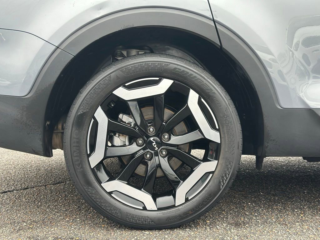 Used 2024 Kia Telluride S image 26