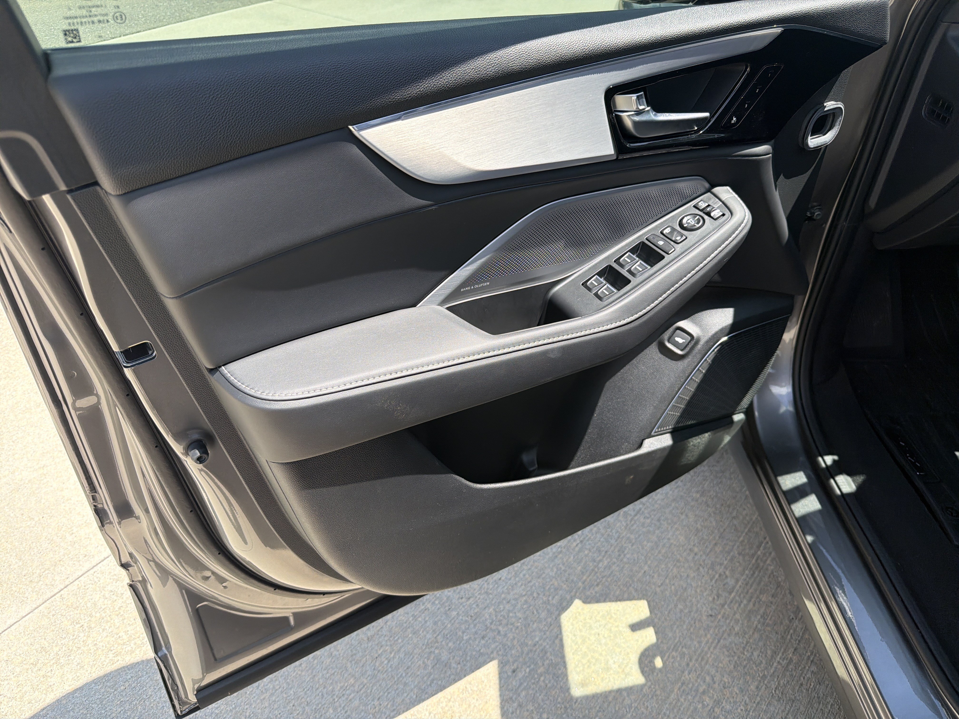 Certified 2026 Acura MDX w/ Technology Package FWD image 14