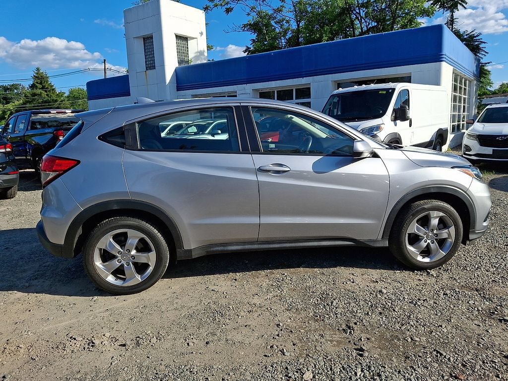 Used 2019 Honda HR-V LX image 8