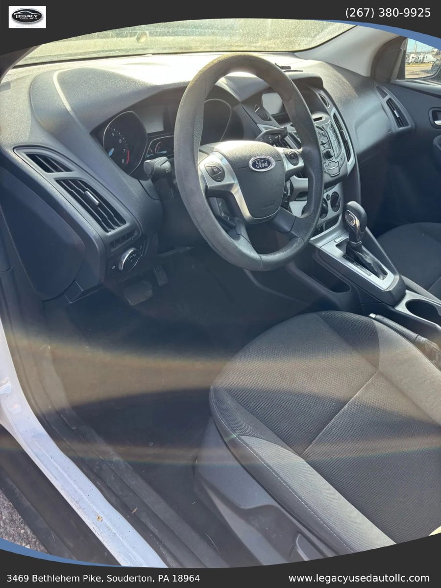 Used 2013 Ford Focus SE image 16