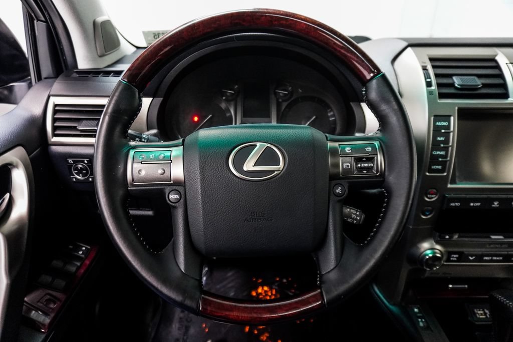 Used 2017 Lexus GX 460 Premium AWD/4WD image 15