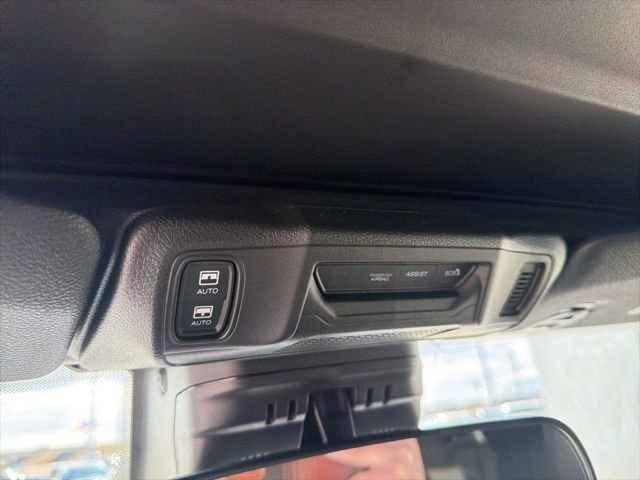 Used 2025 Jeep Wrangler Unlimited Rubicon w/ Steel Bumper Group image 14