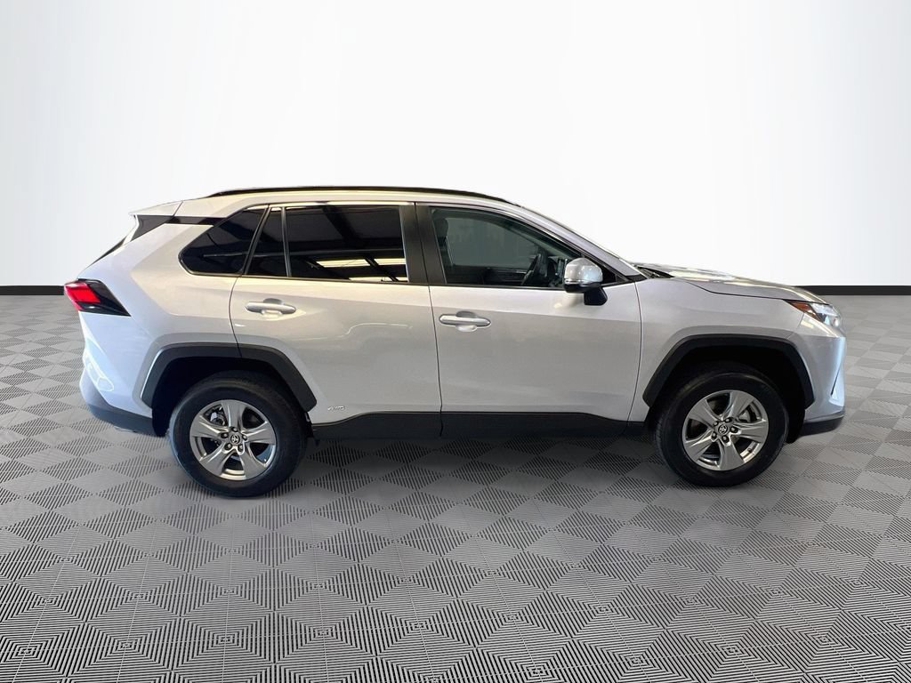 Used 2024 Toyota RAV4 LE AWD/4WD image 8