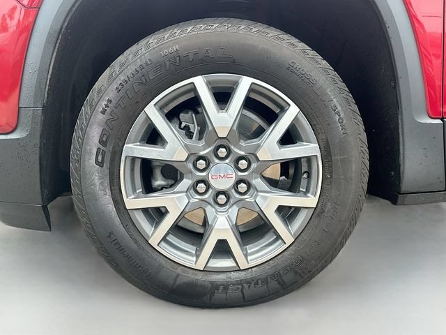 Used 2023 GMC Acadia SLT w/ LPO, Floor Liner Package FWD image 35
