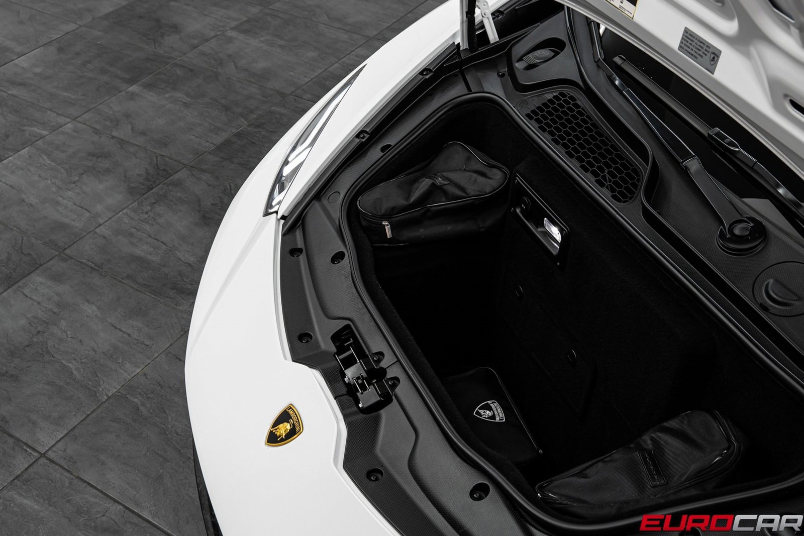 Used 2018 Lamborghini Huracan Performante image 10