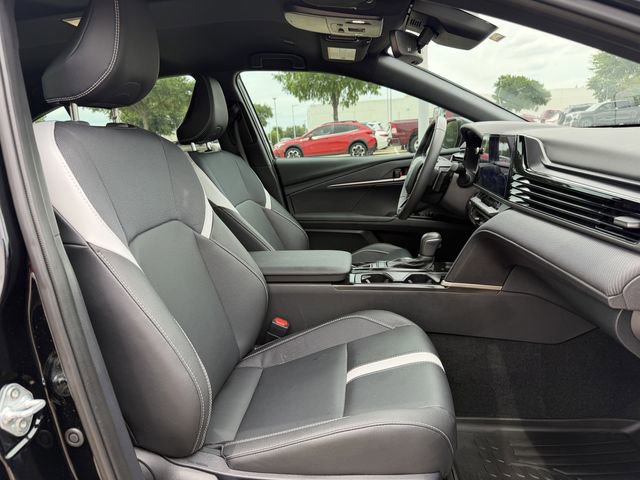 Used 2025 Toyota Camry SE w/ Multimedia Upgrade Package FWD image 27
