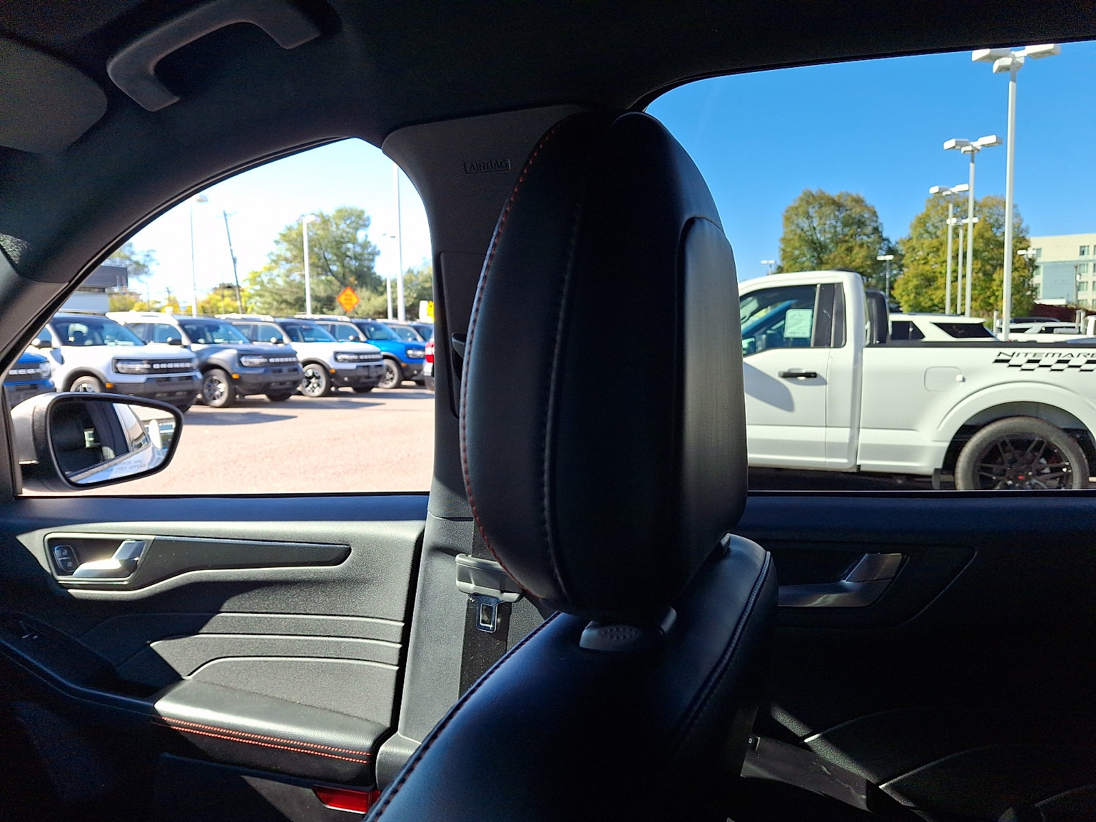 Used 2023 Ford Escape ST-Line w/ Tech Pack #1 AWD/4WD image 16