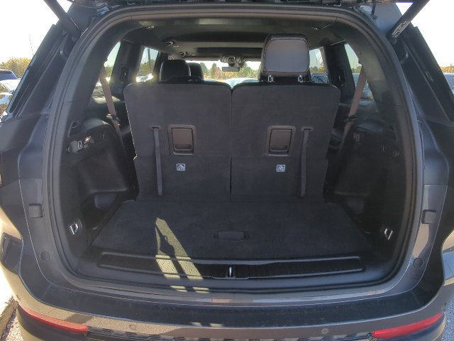 Used 2025 Jeep Grand Cherokee L Altitude AWD/4WD image 35