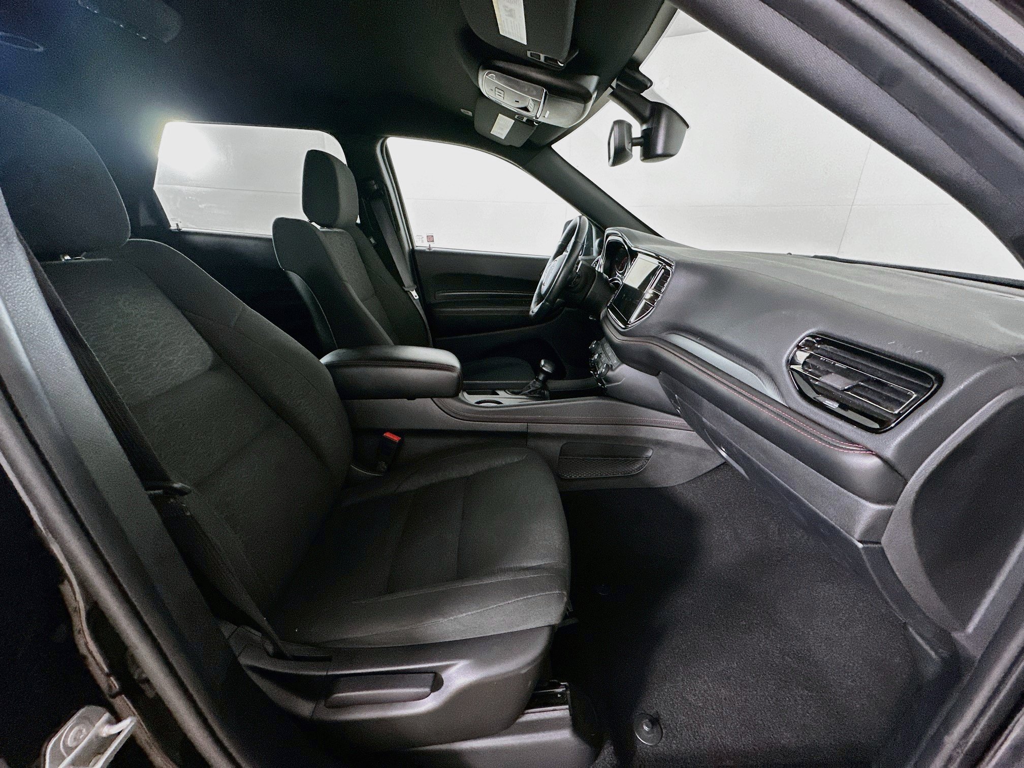 Used 2025 Dodge Durango GT RWD image 33
