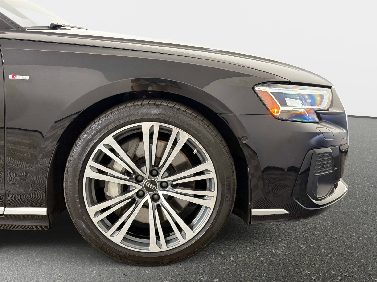 Used 2023 Audi A8 L 3.0T w/ Executive Package image 22