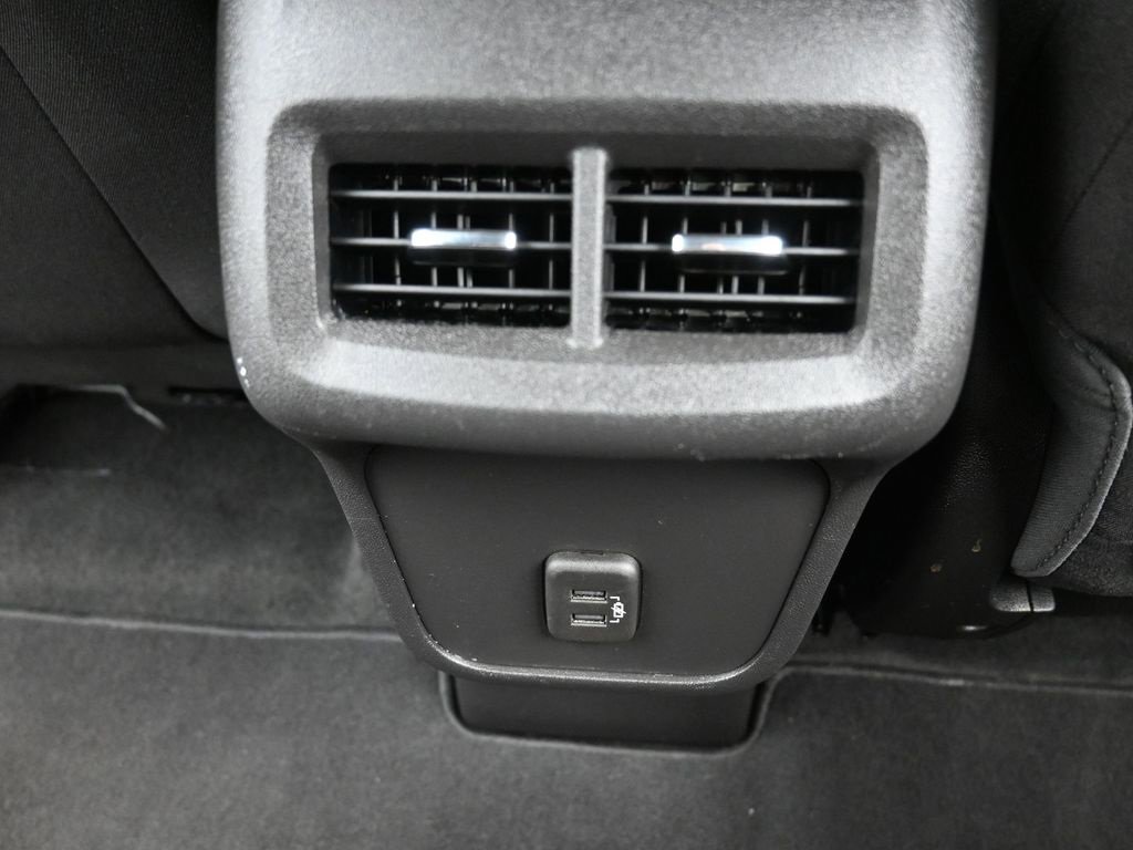 Used 2024 GMC Terrain SLE image 12