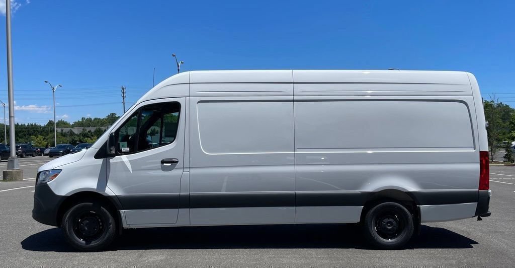 New 2026 Mercedes-Benz Sprinter 2500 image 3