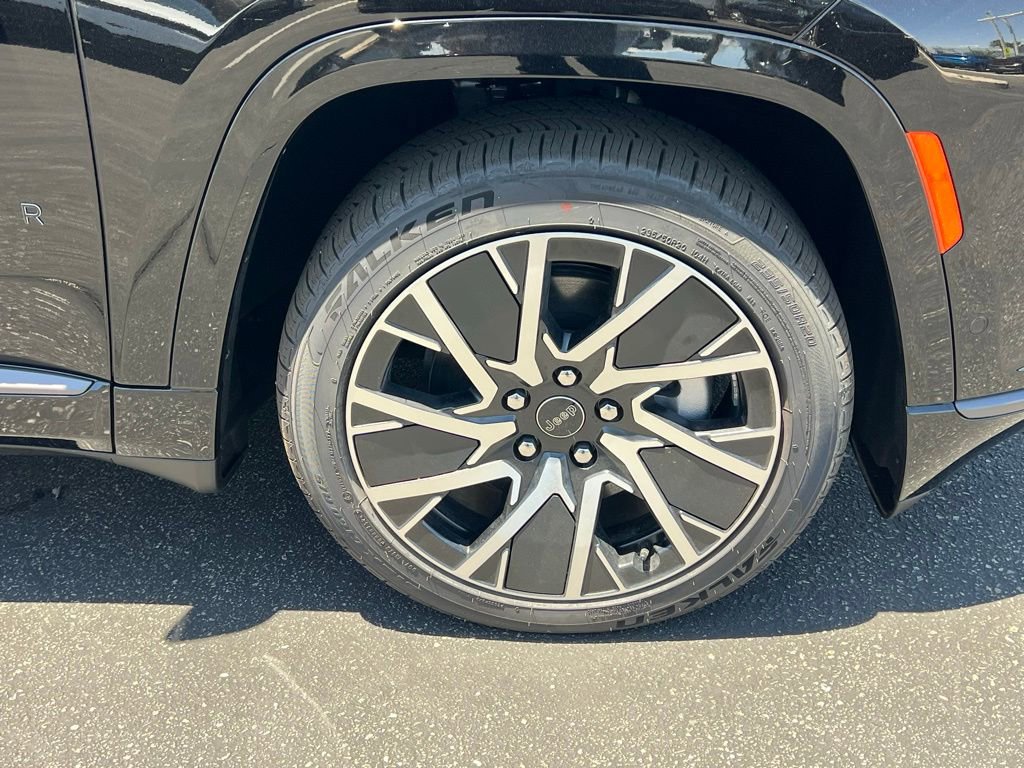 New 2025 Jeep Wagoneer S Limited AWD/4WD image 16