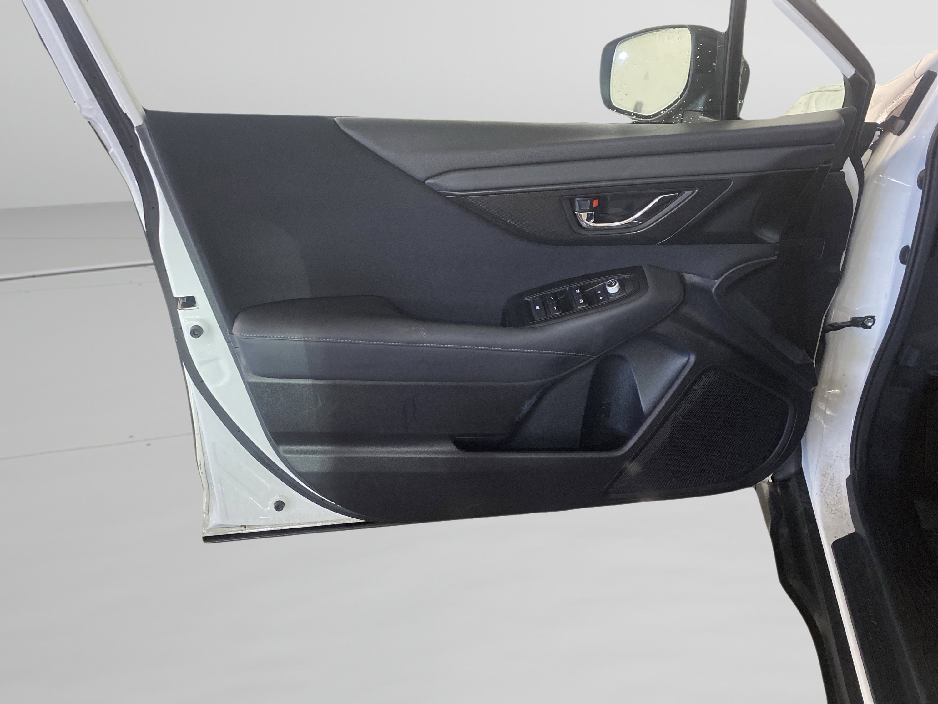 Used 2023 Subaru Outback Premium image 13