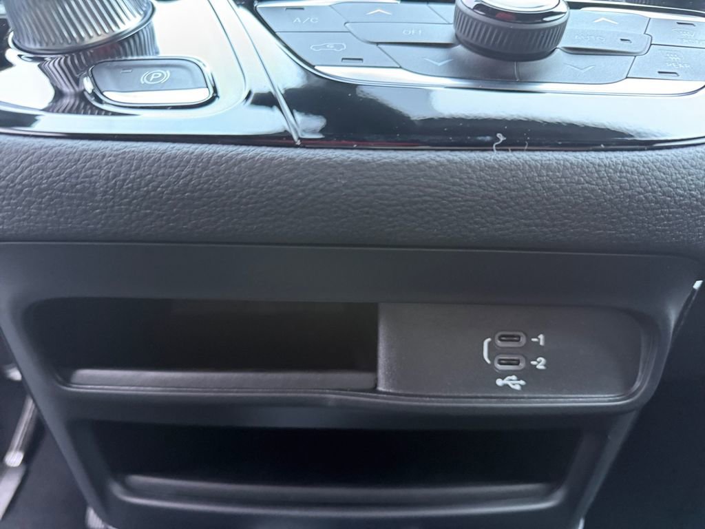 New 2026 Chrysler Pacifica Select FWD image 30