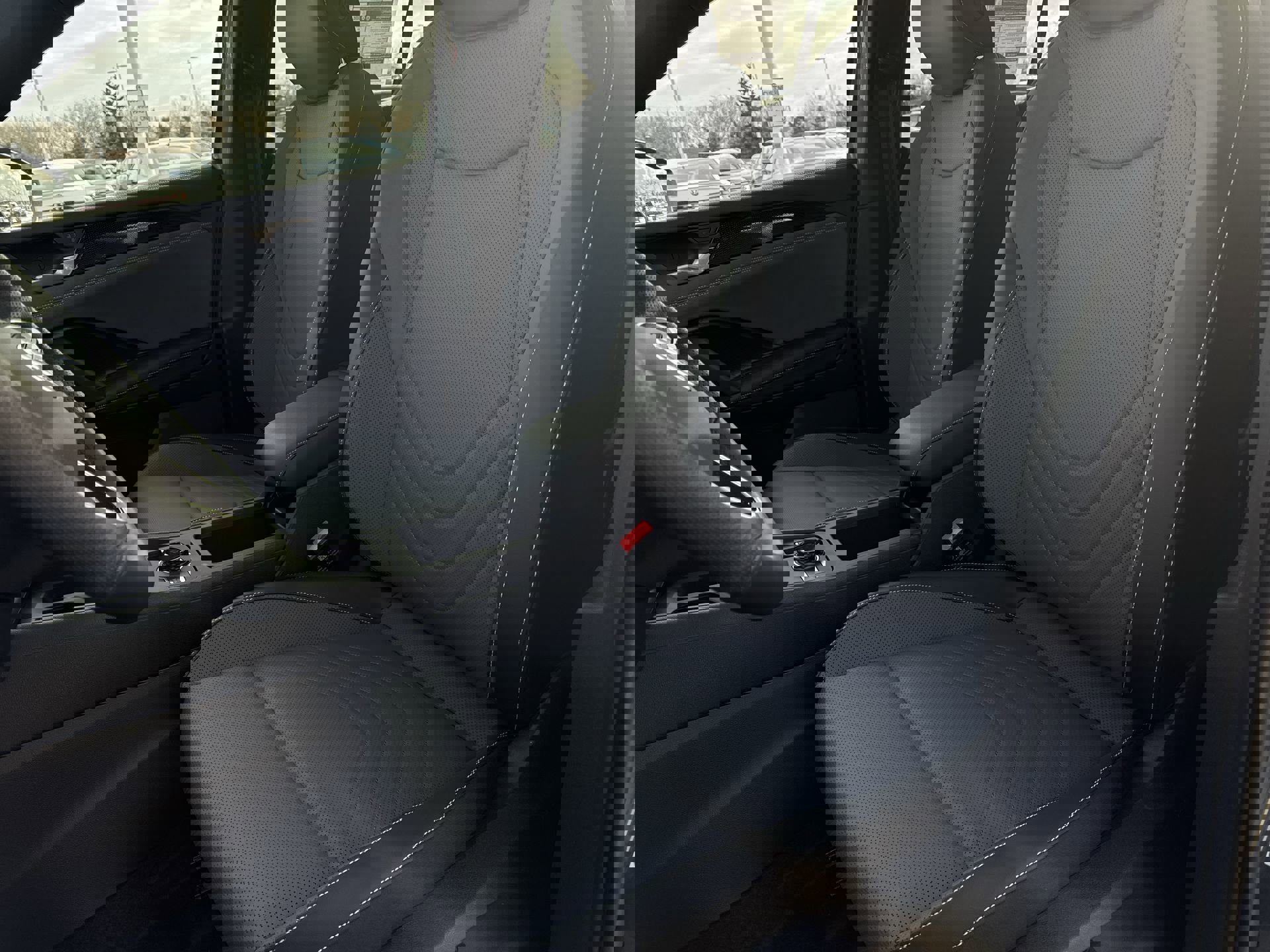 New 2026 Volkswagen Tiguan SE R-Line image 20