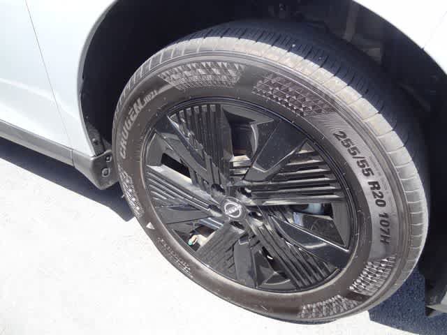 Used 2025 Nissan Murano SV FWD image 16