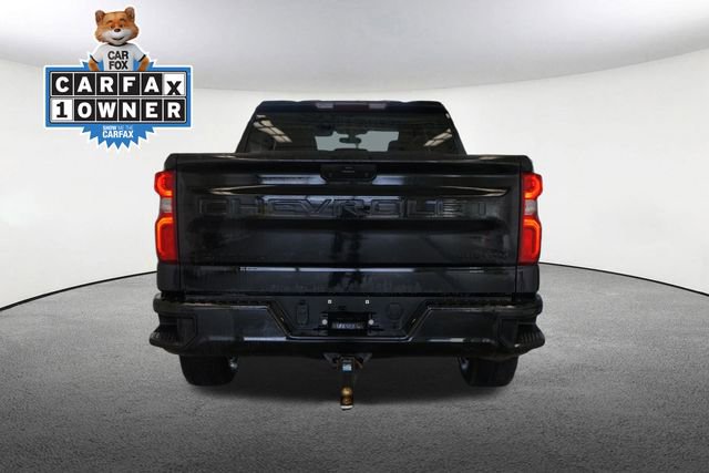 Used 2022 Chevrolet Silverado 1500 Custom w/ LPO, Dark Essentials Package AWD/4WD image 12