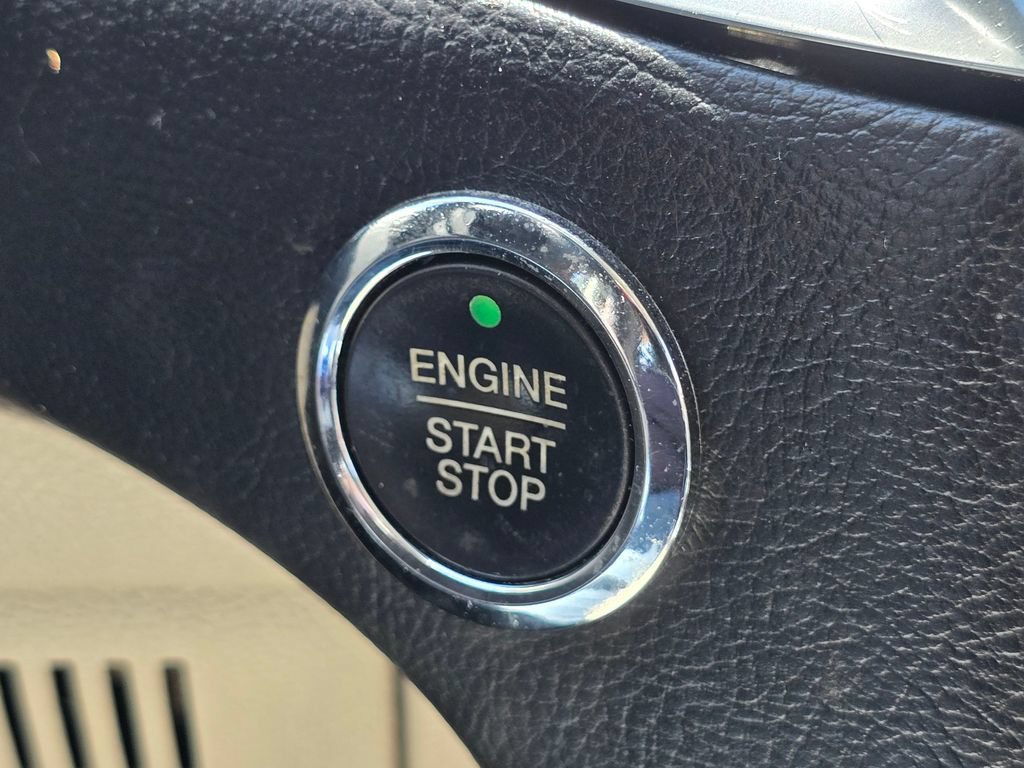 Used 2016 Ford Edge Titanium w/ Technology Package AWD/4WD image 31