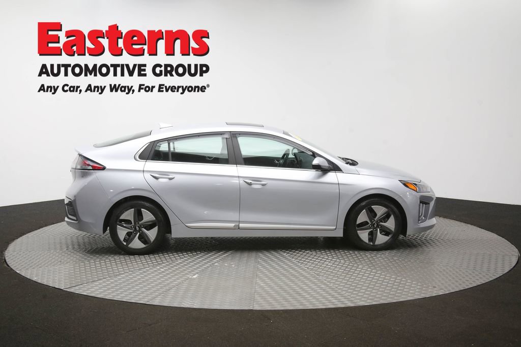 Used 2022 Hyundai Ioniq SEL FWD image 44