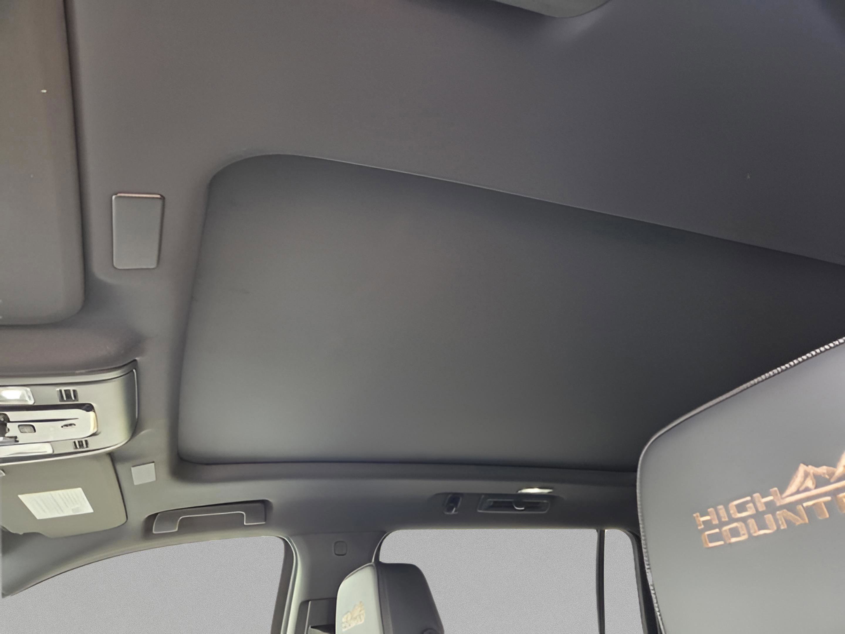 New 2026 Chevrolet Suburban High Country image 20