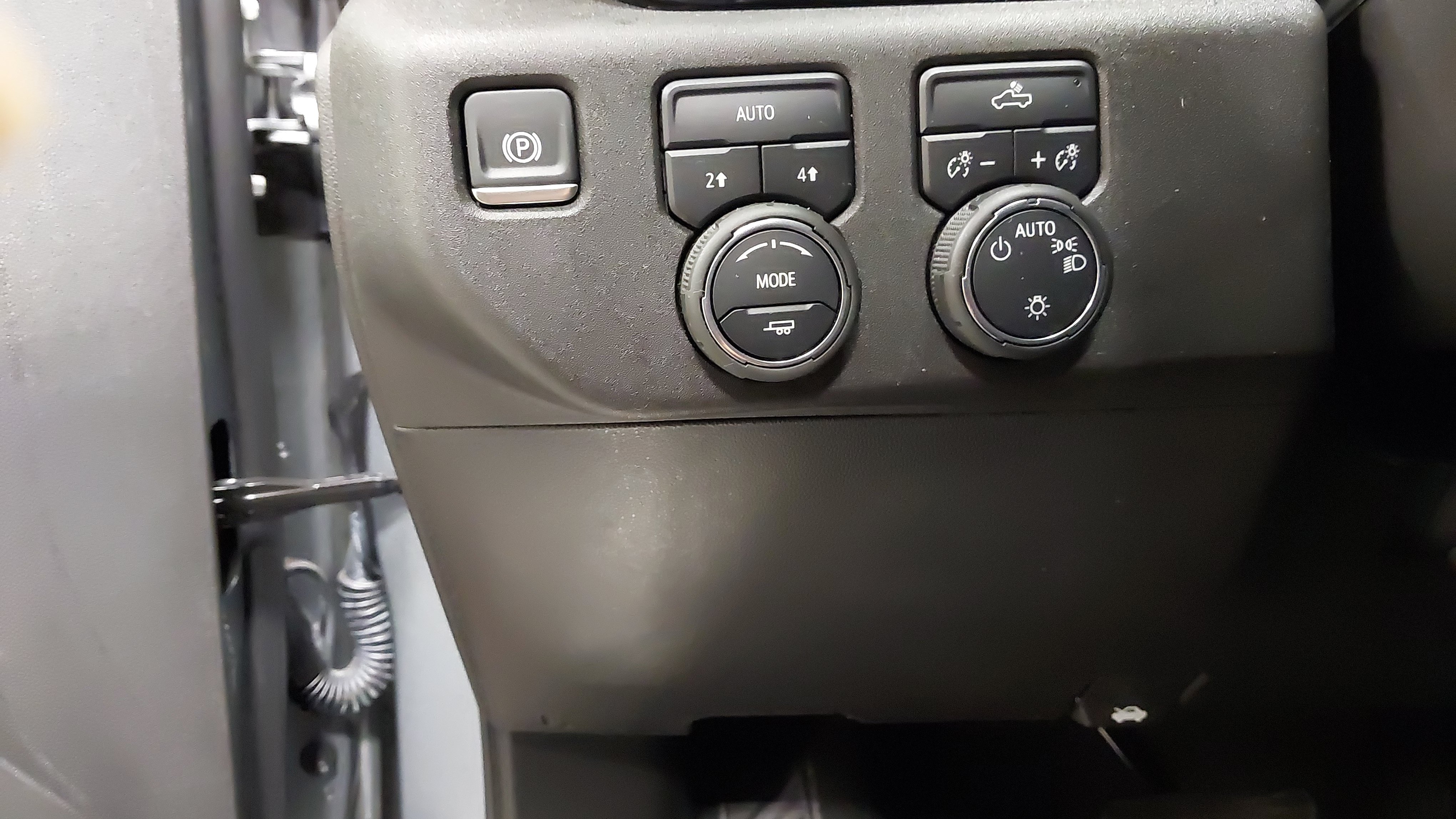 Used 2024 Chevrolet Silverado 1500 LT AWD/4WD image 23