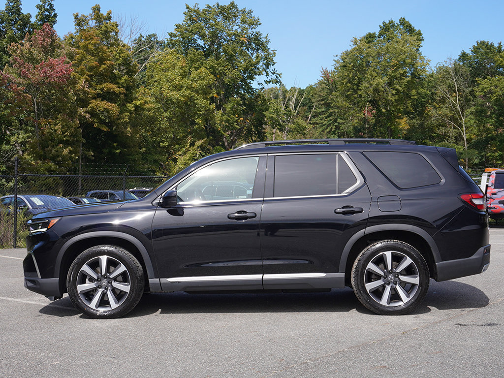 Used 2024 Honda Pilot Touring image 18