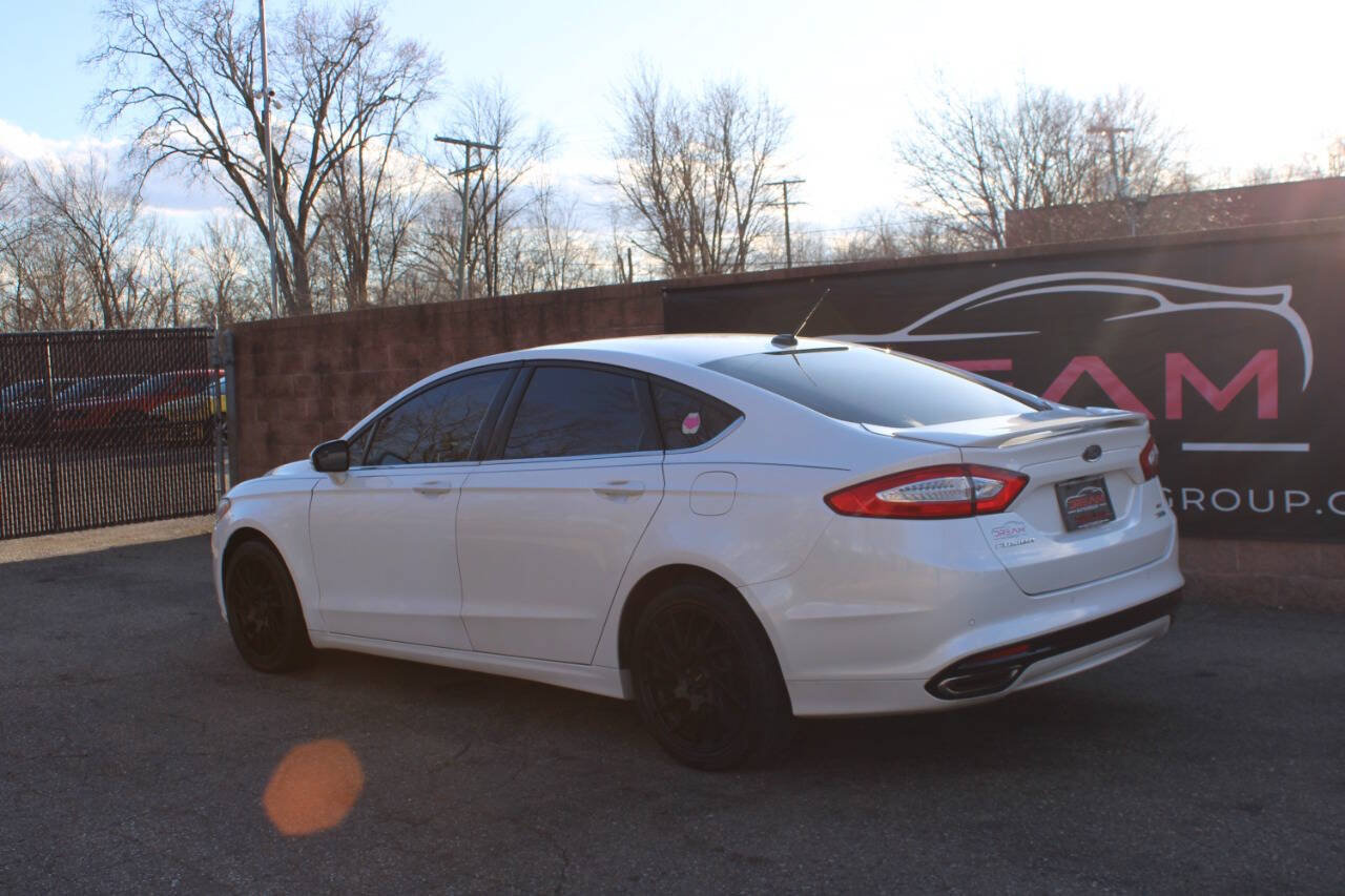 Used 2015 Ford Fusion SE w/ Equipment Group 201A AWD/4WD image 3