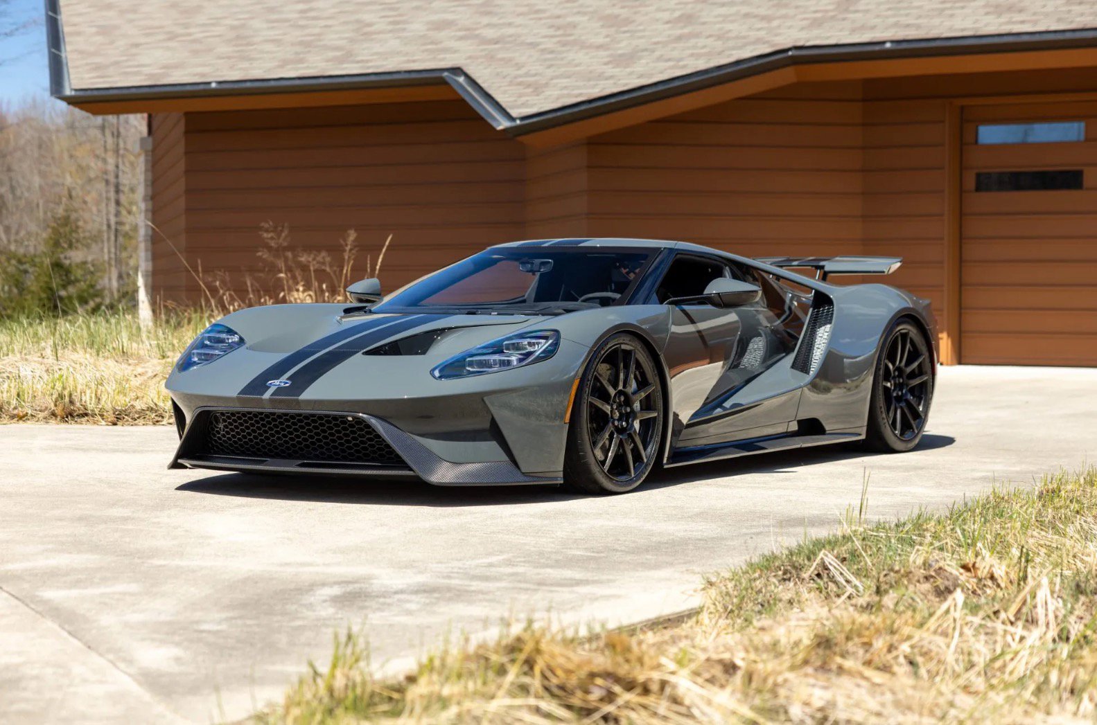 Used 2021 Ford GT Carbon Series