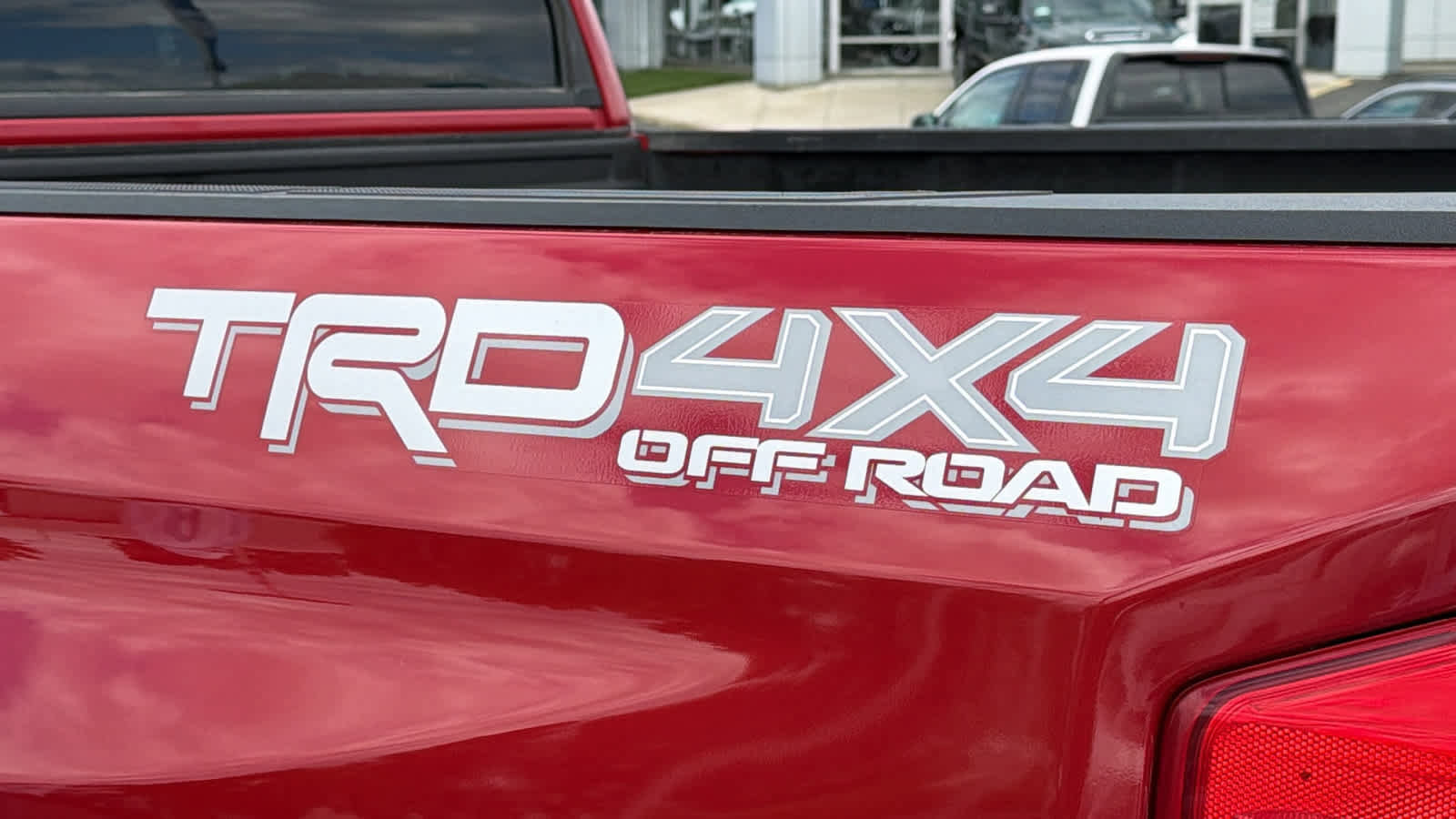 Used 2019 Toyota Tundra SR5 w/ TRD Off Road Package image 28
