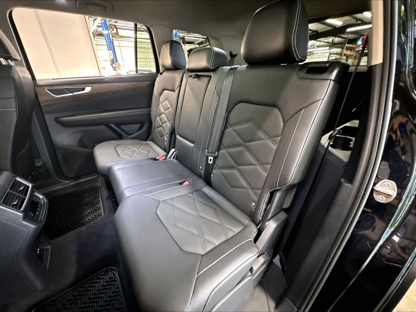 Certified 2026 Volkswagen Atlas SE w/ Panoramic Sunroof Package FWD image 25