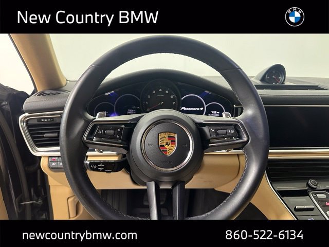 Used 2022 Porsche Panamera image 10