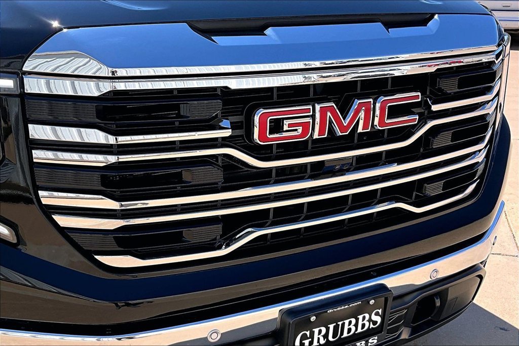 Used 2026 GMC Sierra 1500 SLT AWD/4WD image 26