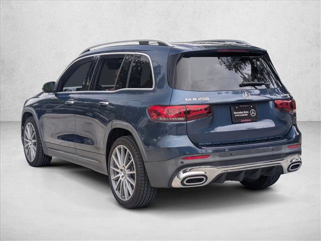 Used 2022 Mercedes-Benz GLB 250 4MATIC image 7