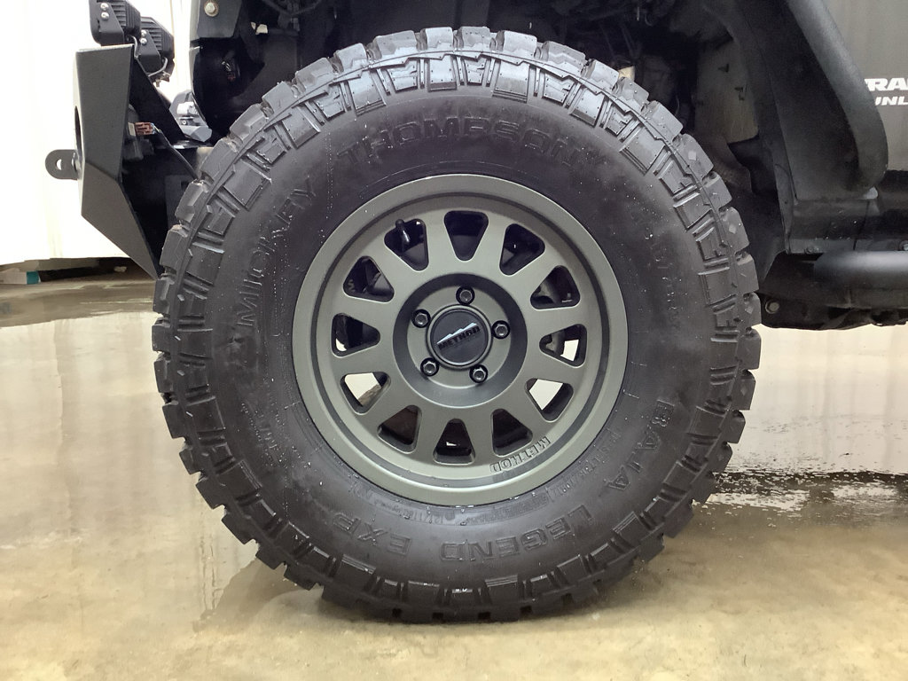 Used 2017 Jeep Wrangler Unlimited Rubicon w/ Cold Weather Group image 27